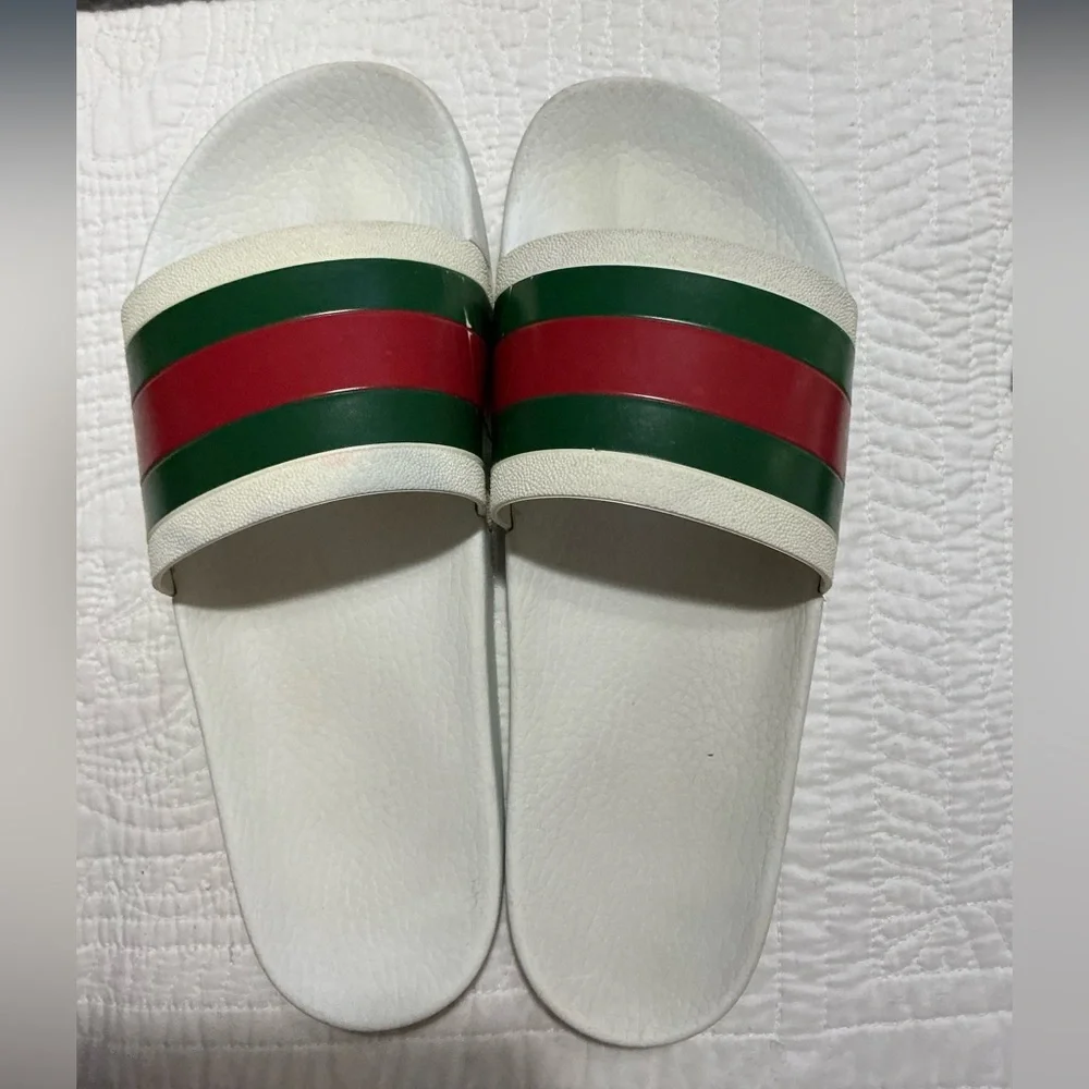Gucci men’s web rubber slide sandal size 9